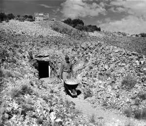 Herculano Montoya at the Tiffany mine(1937). Palace of the Governors Photo Archives